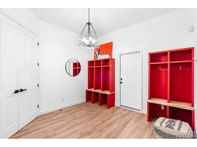 10069 Longview Dr, Lone Tree, CO 80124