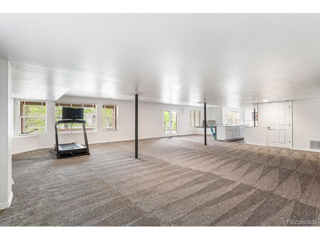 10069 Longview Dr, Lone Tree, CO 80124