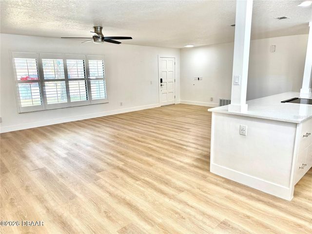1325 Mollie Road, Daytona Beach, FL 32114