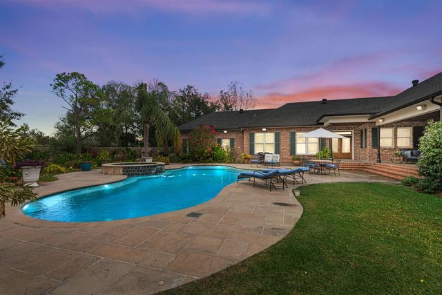 407 Keystone Loop, Houma, LA 70360