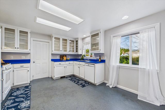 1725 Tasi Lane, Mckinleyville, CA 95519