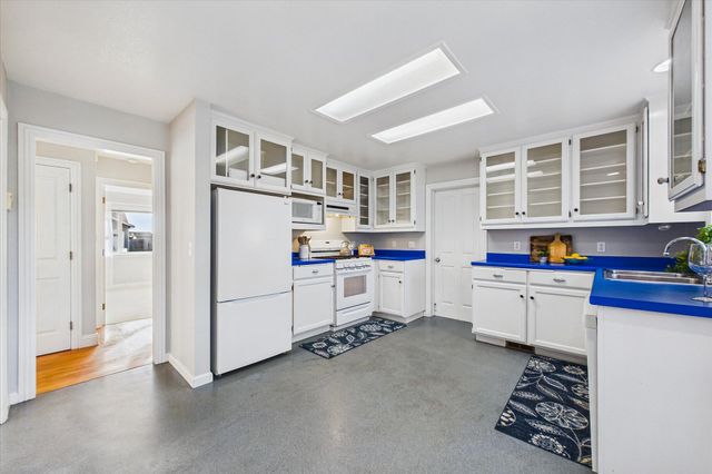 1725 Tasi Lane, Mckinleyville, CA 95519