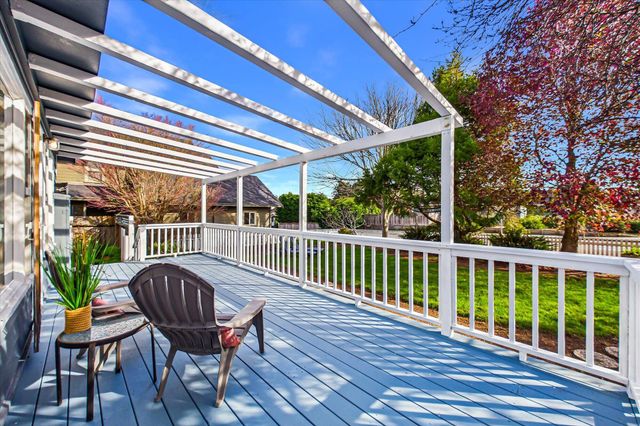 1725 Tasi Lane, Mckinleyville, CA 95519