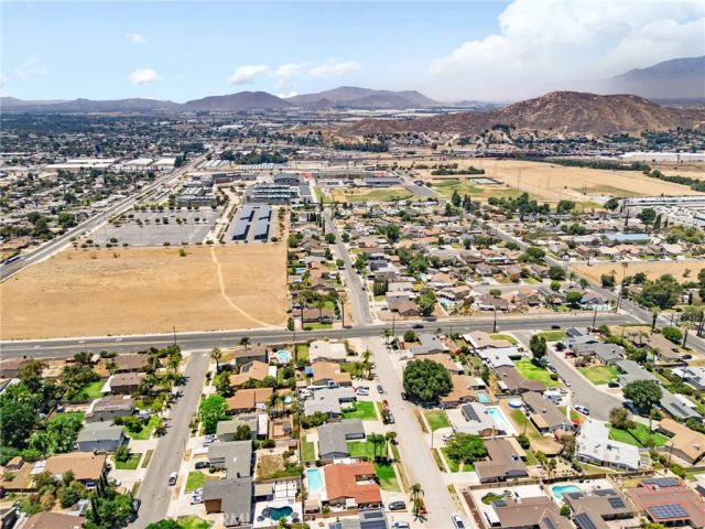 22139 Tanager Street, Grand Terrace, CA 92313