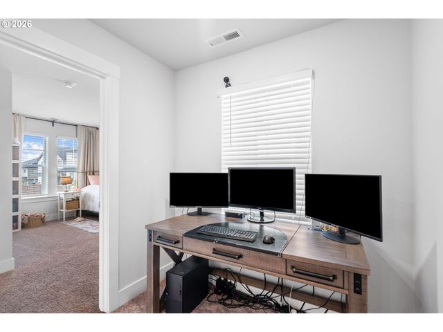 14410 Sw 165TH Ave, Tigard, OR 97224