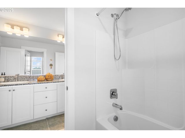 14410 Sw 165TH Ave, Tigard, OR 97224