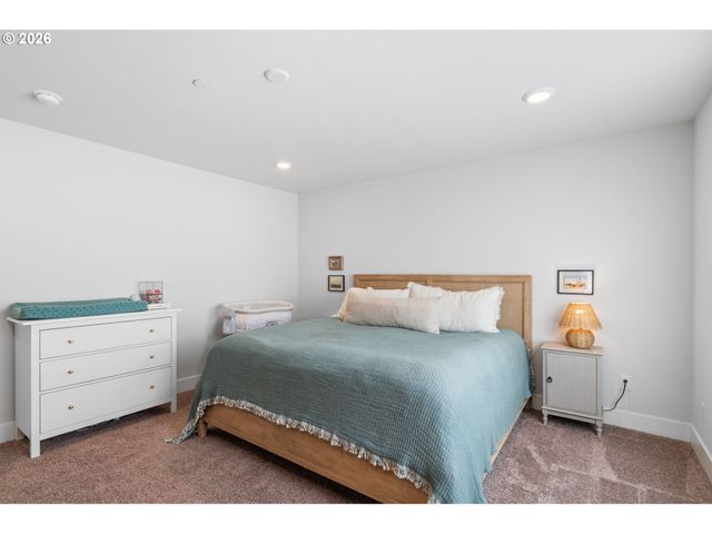 14410 Sw 165TH Ave, Tigard, OR 97224