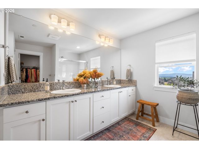 14410 Sw 165TH Ave, Tigard, OR 97224