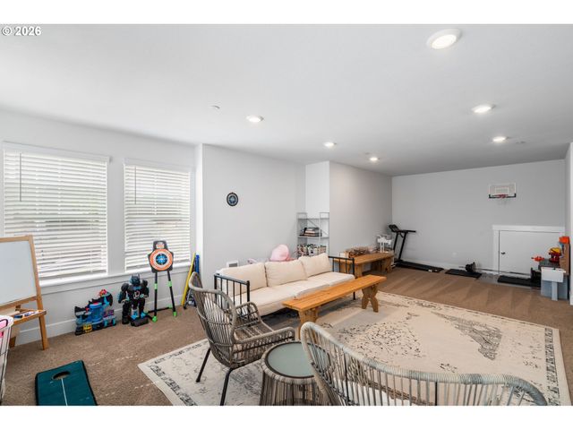 14410 Sw 165TH Ave, Tigard, OR 97224