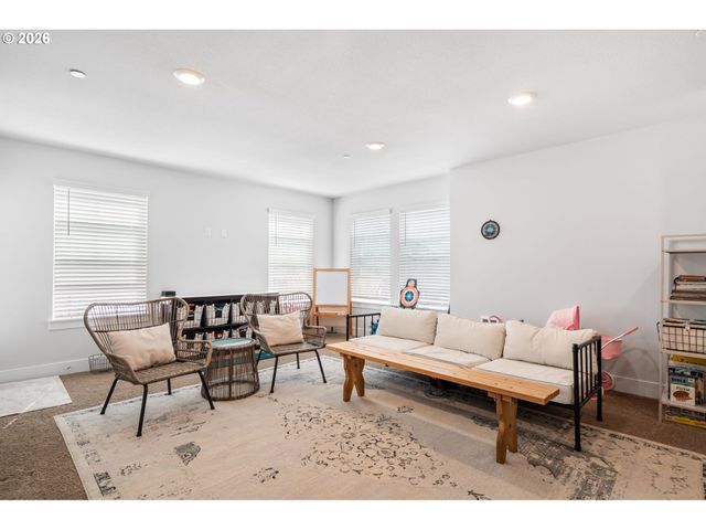 14410 Sw 165TH Ave, Tigard, OR 97224