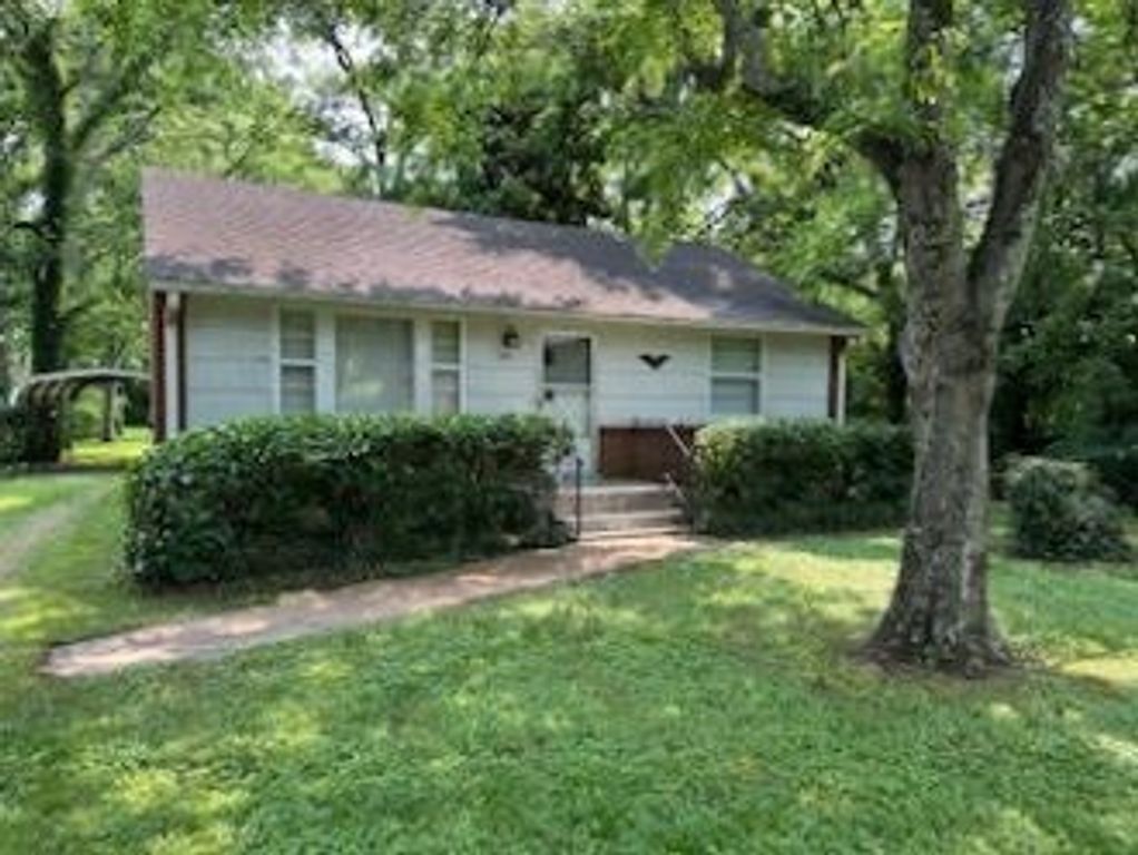 911 Westchester Dr, Madison, TN 37115