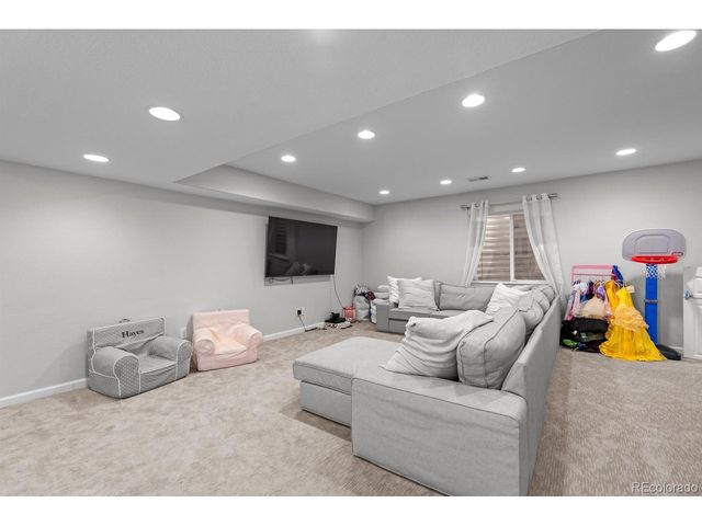 1017 S Krameria St, Denver, CO 80224