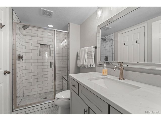 1017 S Krameria St, Denver, CO 80224