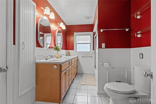 305 Bourbon Street, Blanchester, OH 45107