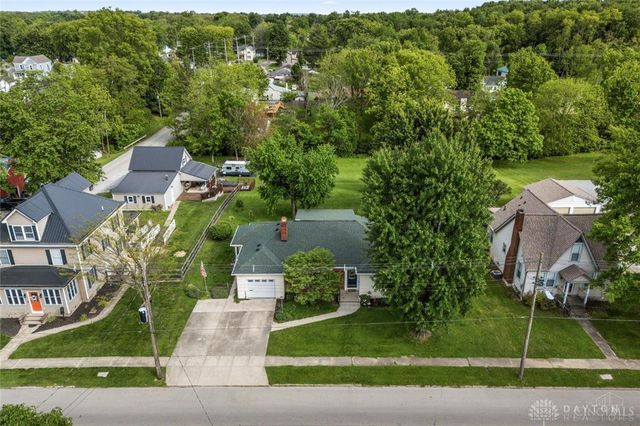 305 Bourbon Street, Blanchester, OH 45107