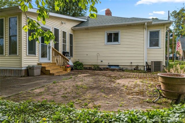 305 Bourbon Street, Blanchester, OH 45107
