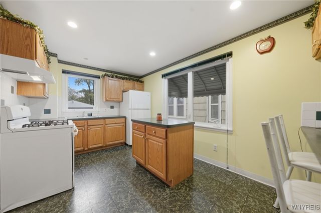 28 Victoria Avenue, Buffalo, NY 14214