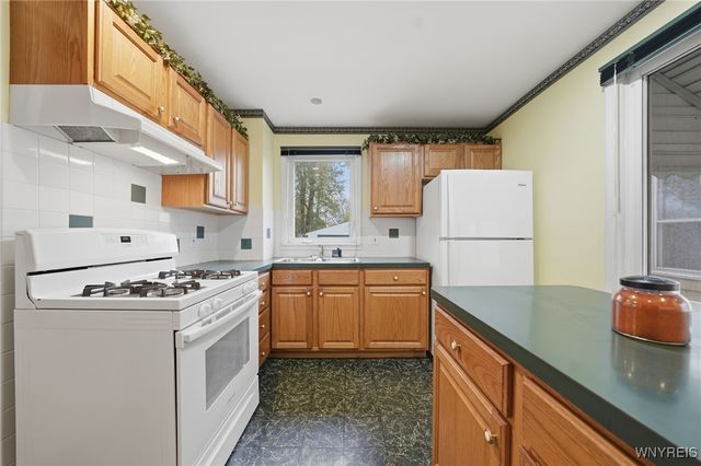 28 Victoria Avenue, Buffalo, NY 14214