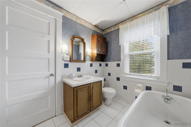 28 Victoria Avenue, Buffalo, NY 14214