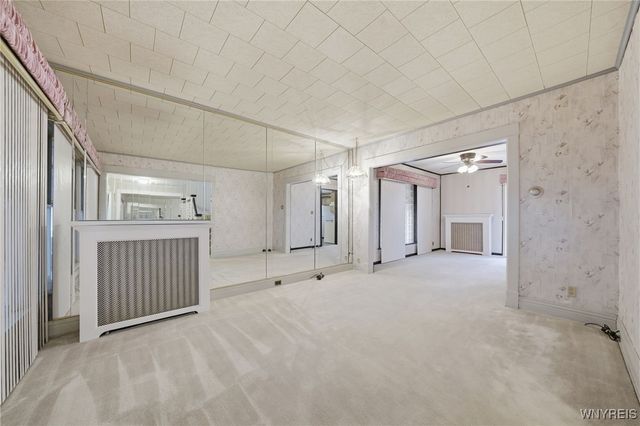 28 Victoria Avenue, Buffalo, NY 14214