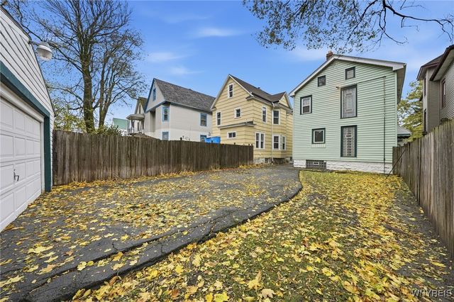 28 Victoria Avenue, Buffalo, NY 14214