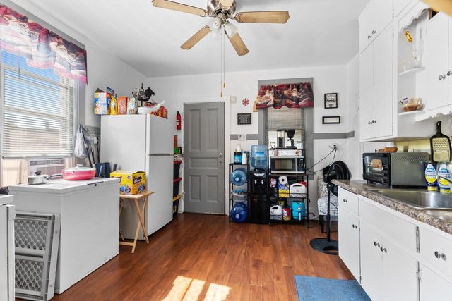 1707 W Burnham STREET, Milwaukee, WI 53204
