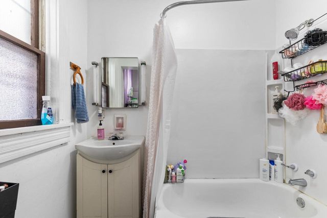 1707 W Burnham STREET, Milwaukee, WI 53204