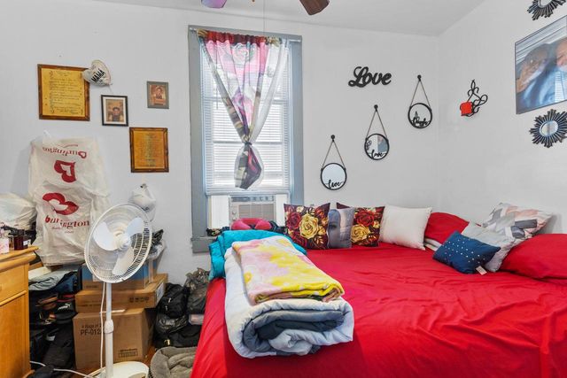 1707 W Burnham STREET, Milwaukee, WI 53204