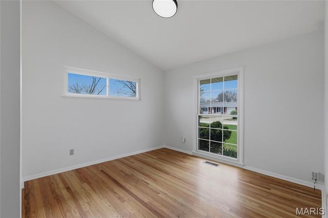 182 Meadowlark Drive, St Louis, MO 63146