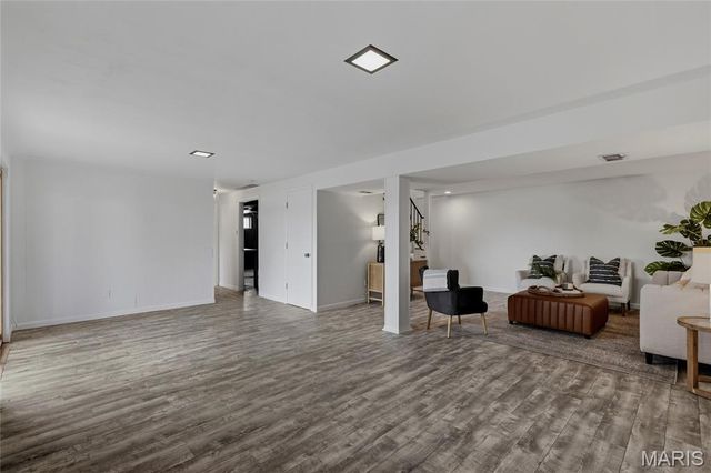 182 Meadowlark Drive, St Louis, MO 63146