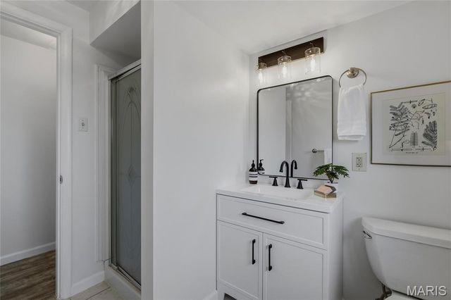 182 Meadowlark Drive, St Louis, MO 63146