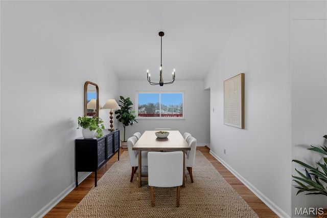 182 Meadowlark Drive, St Louis, MO 63146