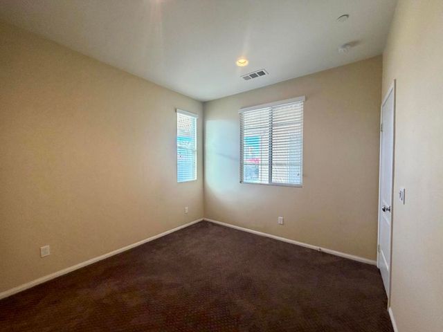 206 Paseo Gusto 215, Palm Desert, CA 92211