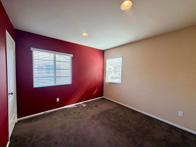 206 Paseo Gusto 215, Palm Desert, CA 92211