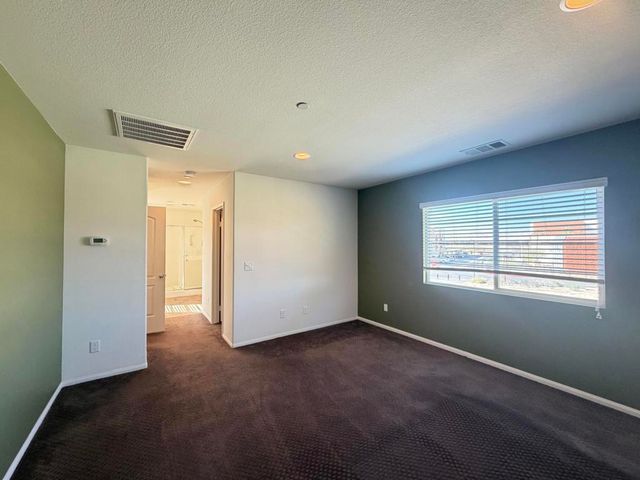 206 Paseo Gusto 215, Palm Desert, CA 92211