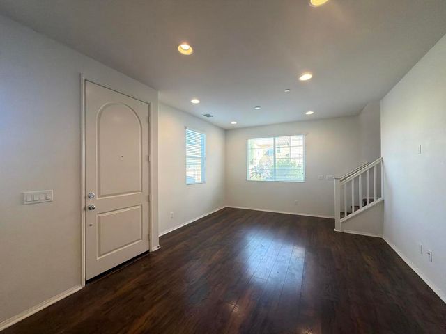 206 Paseo Gusto 215, Palm Desert, CA 92211