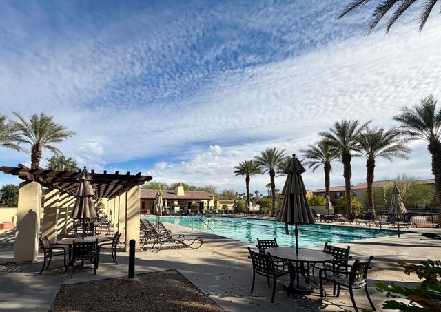 206 Paseo Gusto 215, Palm Desert, CA 92211