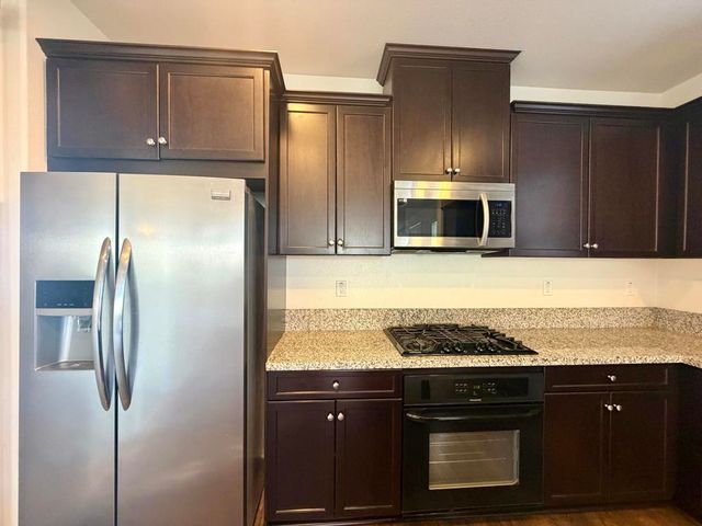 206 Paseo Gusto 215, Palm Desert, CA 92211