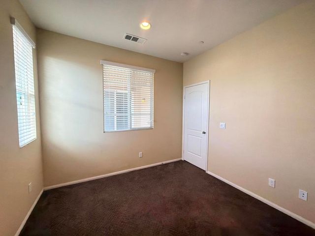 206 Paseo Gusto 215, Palm Desert, CA 92211