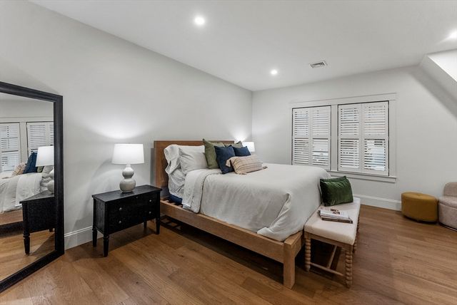 134 Court St 12, Plymouth, MA 02360