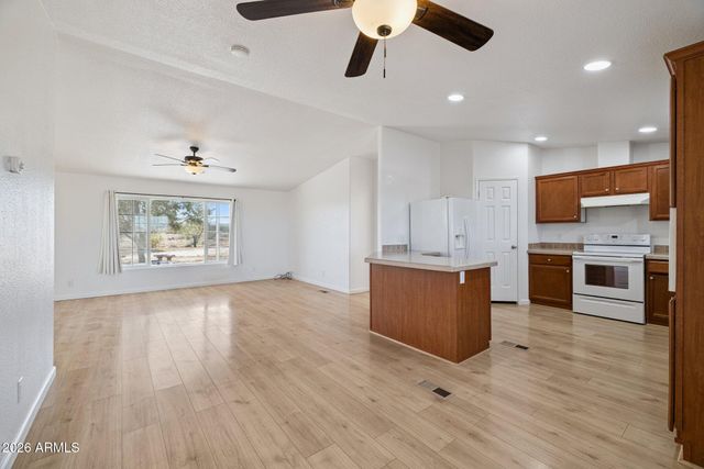 53040 W WHIRLY BIRD Road, Maricopa, AZ 85139