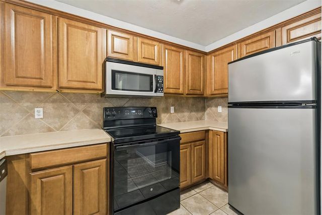 2622 Featherstone Road C, Oklahoma City, OK 73120