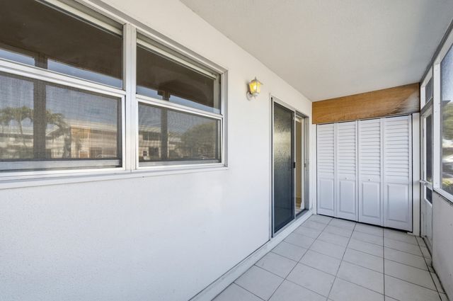 452 Brittany J, Delray Beach, FL 33446