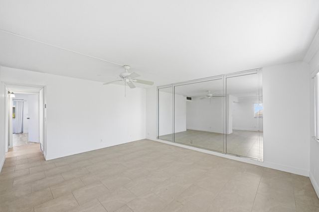 452 Brittany J, Delray Beach, FL 33446