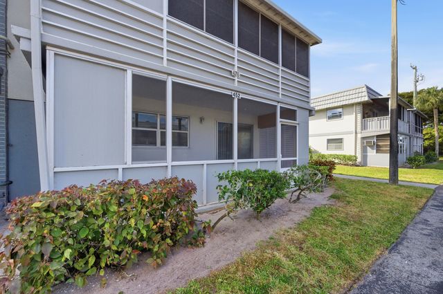 452 Brittany J, Delray Beach, FL 33446