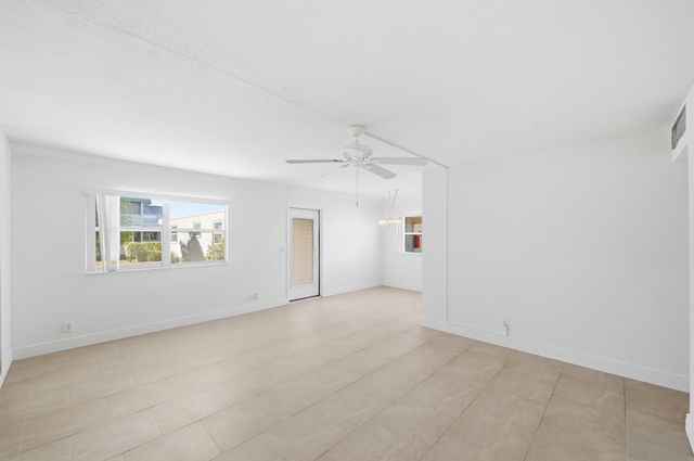 452 Brittany J, Delray Beach, FL 33446