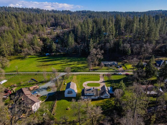 1274 Wooley Creek Ln, Meadow Vista, CA 95722