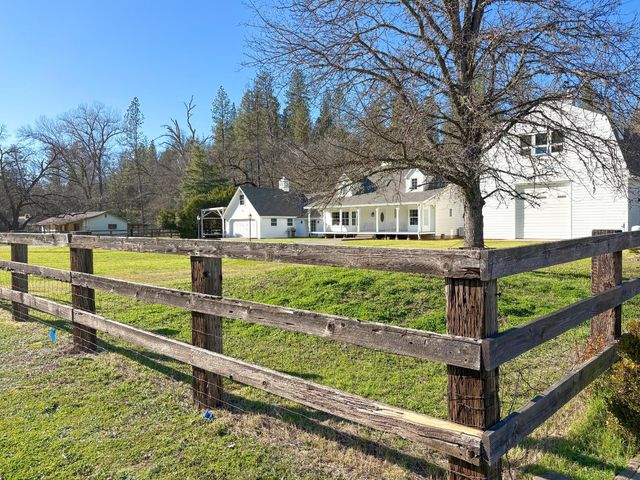 1274 Wooley Creek Ln, Meadow Vista, CA 95722