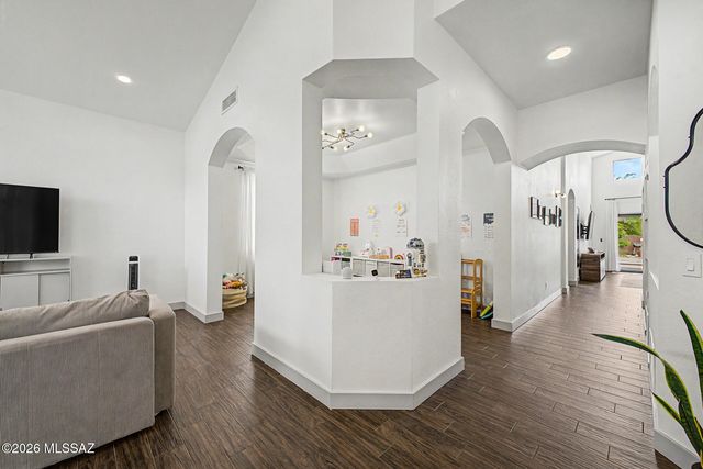 10007 E Via Del Fandango, Tucson, AZ 85747