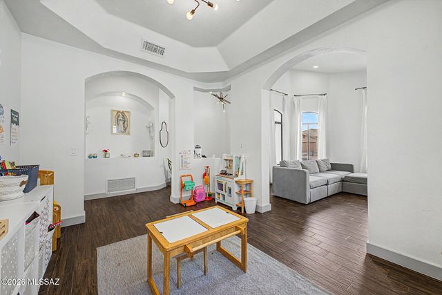 10007 E Via Del Fandango, Tucson, AZ 85747